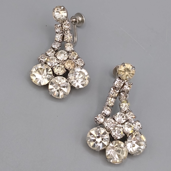 Girandole Rhinestone Chandelier Screw back Silver tone Earrings Vintage - Picture 16 of 16